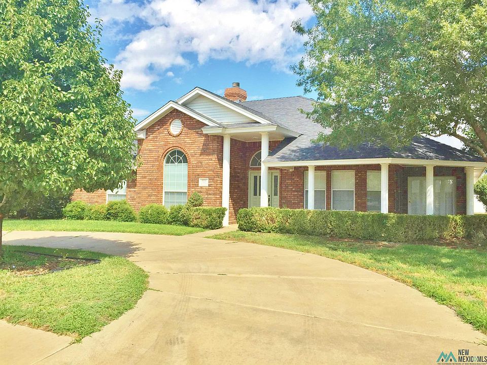 1st image of 824 Jeanie Dr