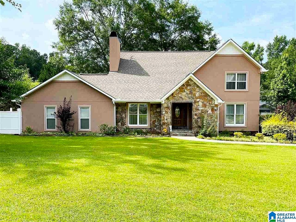 1st image of 3004 Shady Creek Ln
