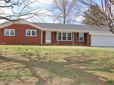 15 SW Circle Dr, Scottsville, KY, 42164