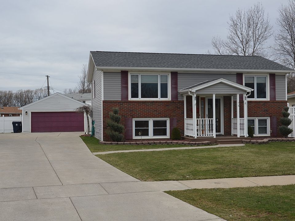 1st image of 74 Teresa Dr