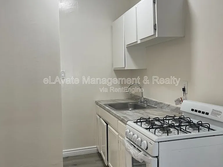 832 S Fedora St #105 — Photo 6