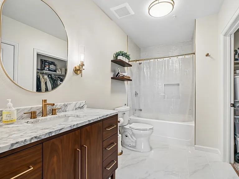 2305 Worthington St #315 — Photo 12