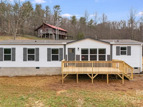 96 Sandons Trl, Marshall, NC 28753