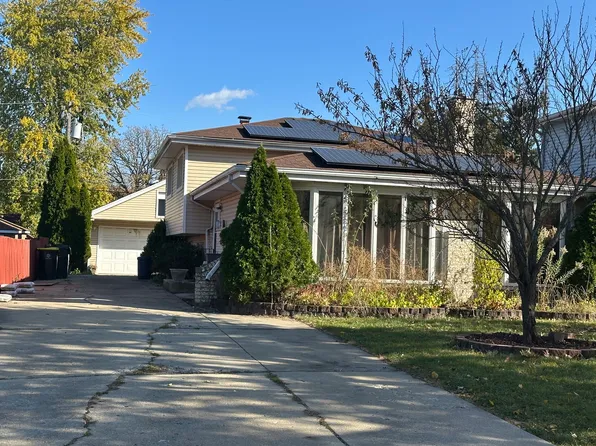 139 N Hemlock Ave, Wood Dale, IL 60191