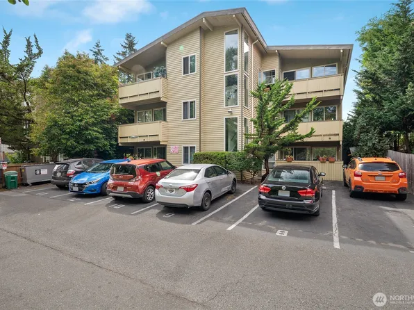 12348 33rd Avenue NE, Seattle, WA 98125