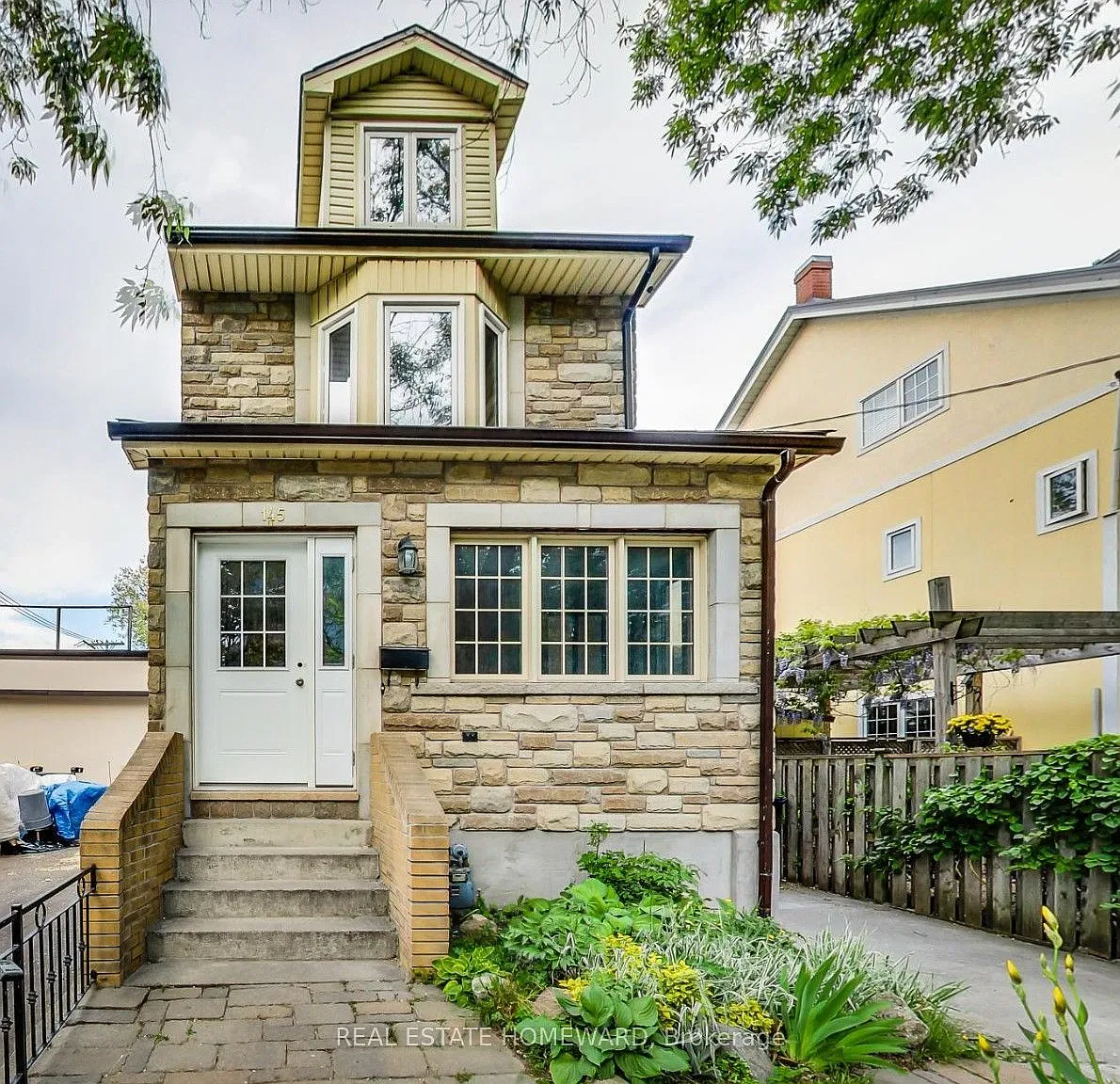 2 bed, $3,350 — Photo 1