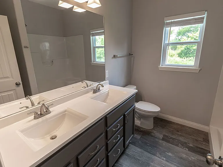 2801 Amberwood Ct — Photo 17