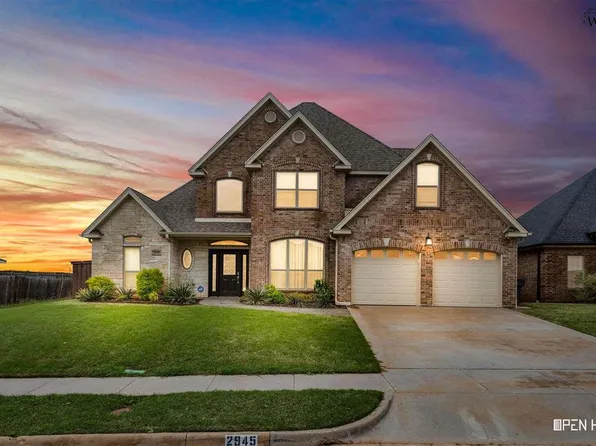 2945 S Shepherds Gln, Wichita Falls, TX 76308