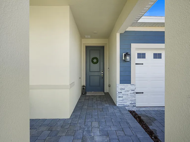 8588 Dahlia Cir — Photo 5