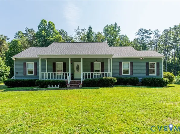 3495 County Line Rd, Kents Store, VA 23084