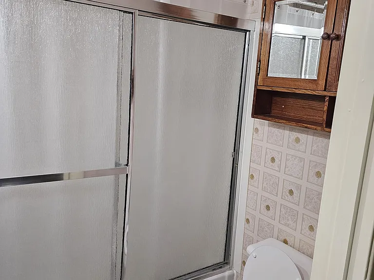 320 N Sherman Ave #1 — Photo 20