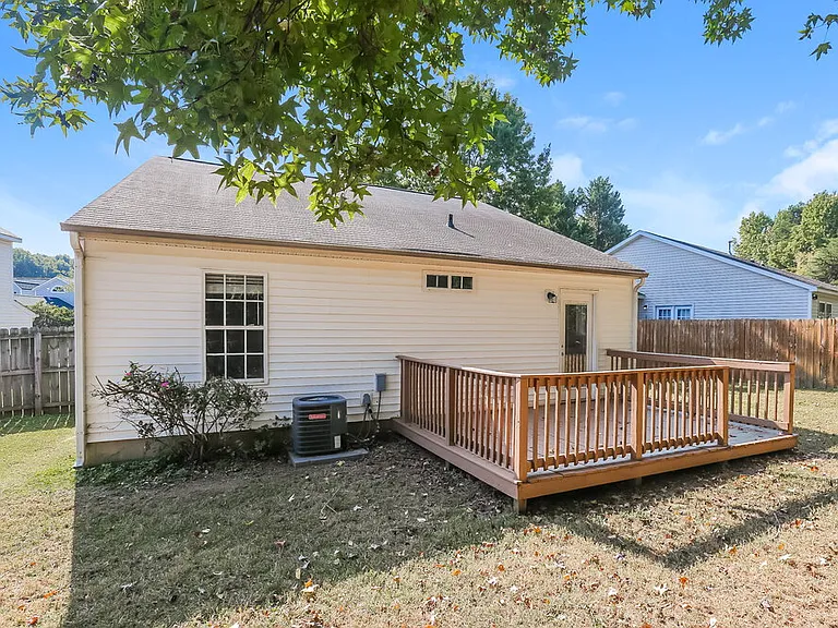 1563 Hollow Maple Dr — Photo 16