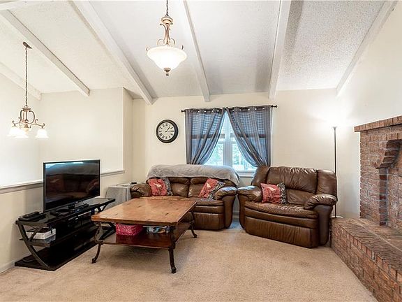 4th image of 600 NE 98th Ter