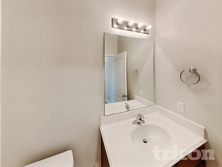 131 Mount Vernon Ln — Photo 16