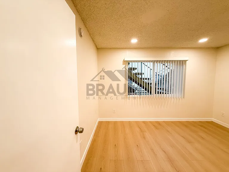 4636 LAUREL CANYON, LLC — Photo 13