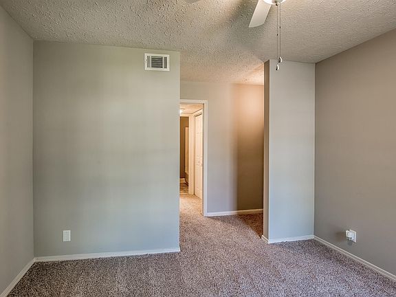 5th image of 529 Amquiwood Ct #529
