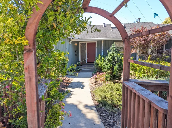 917 High St, Santa Cruz, CA 95060