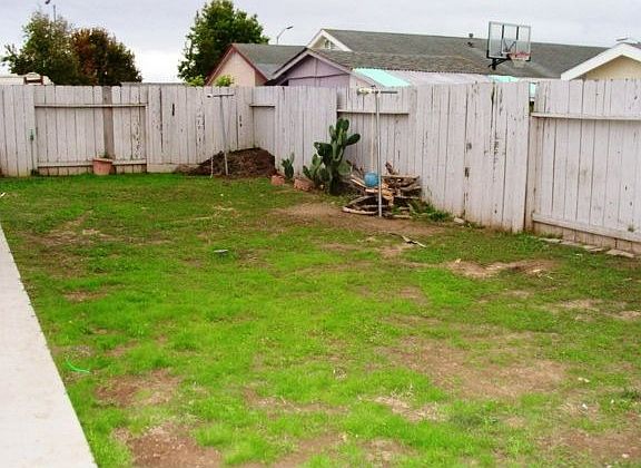 Spacious backyard