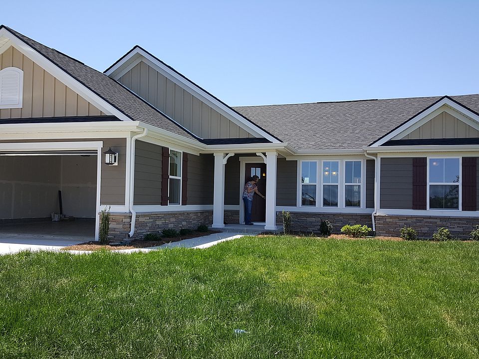 1st image of 2833 Goose Creek Ln