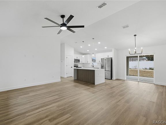 2nd image of 23 Juniper Loop Ct