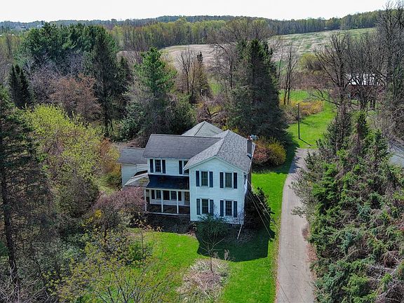 3rd image of 7310 Lake Rd