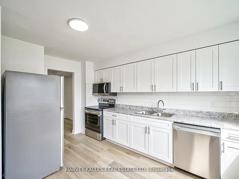 2000 Sheppard Ave W #Townhouse 511 — Photo 9