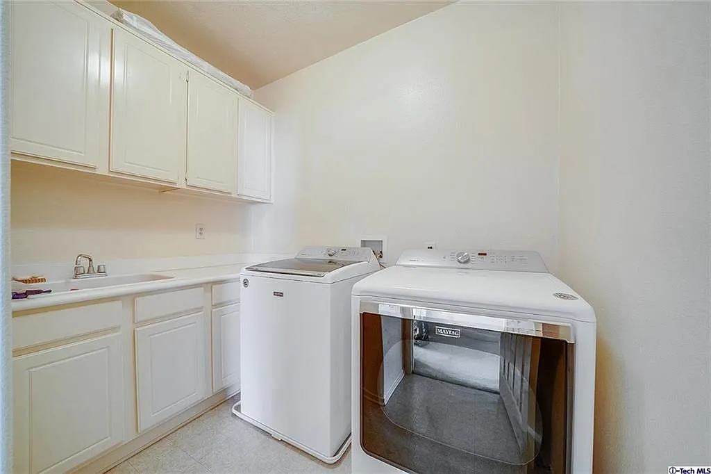 3 bed, 2260 sqft, $5,000 — Photo 4