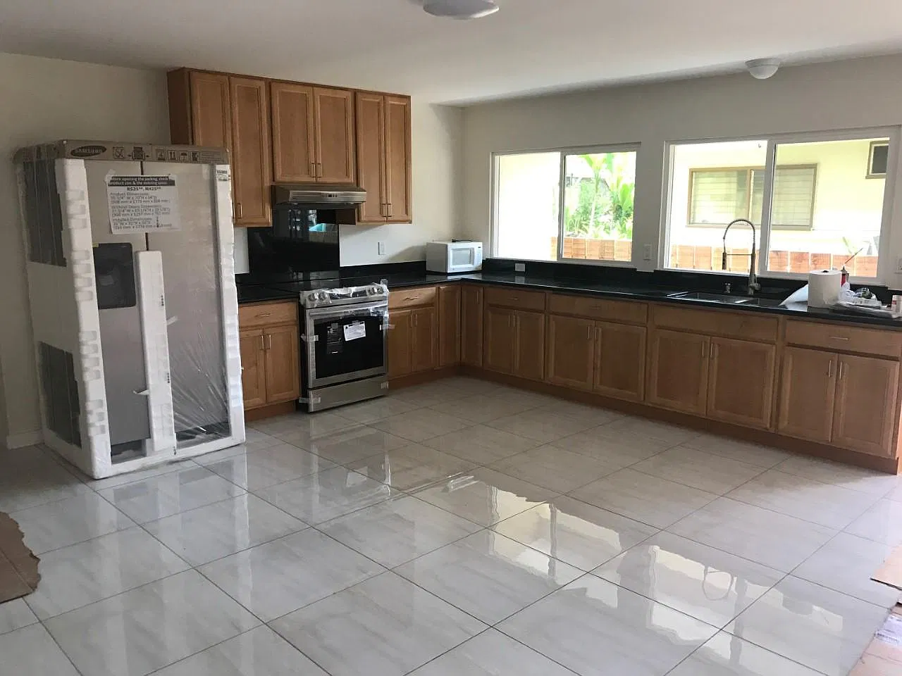 2 bed, 750 sqft, $3,000 — Photo 2