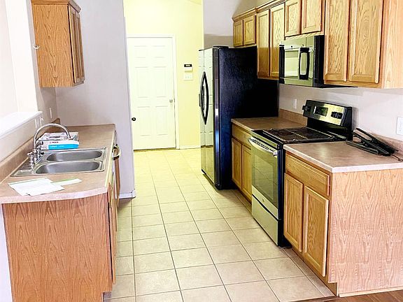 3rd image of 5729 E 106th Dr