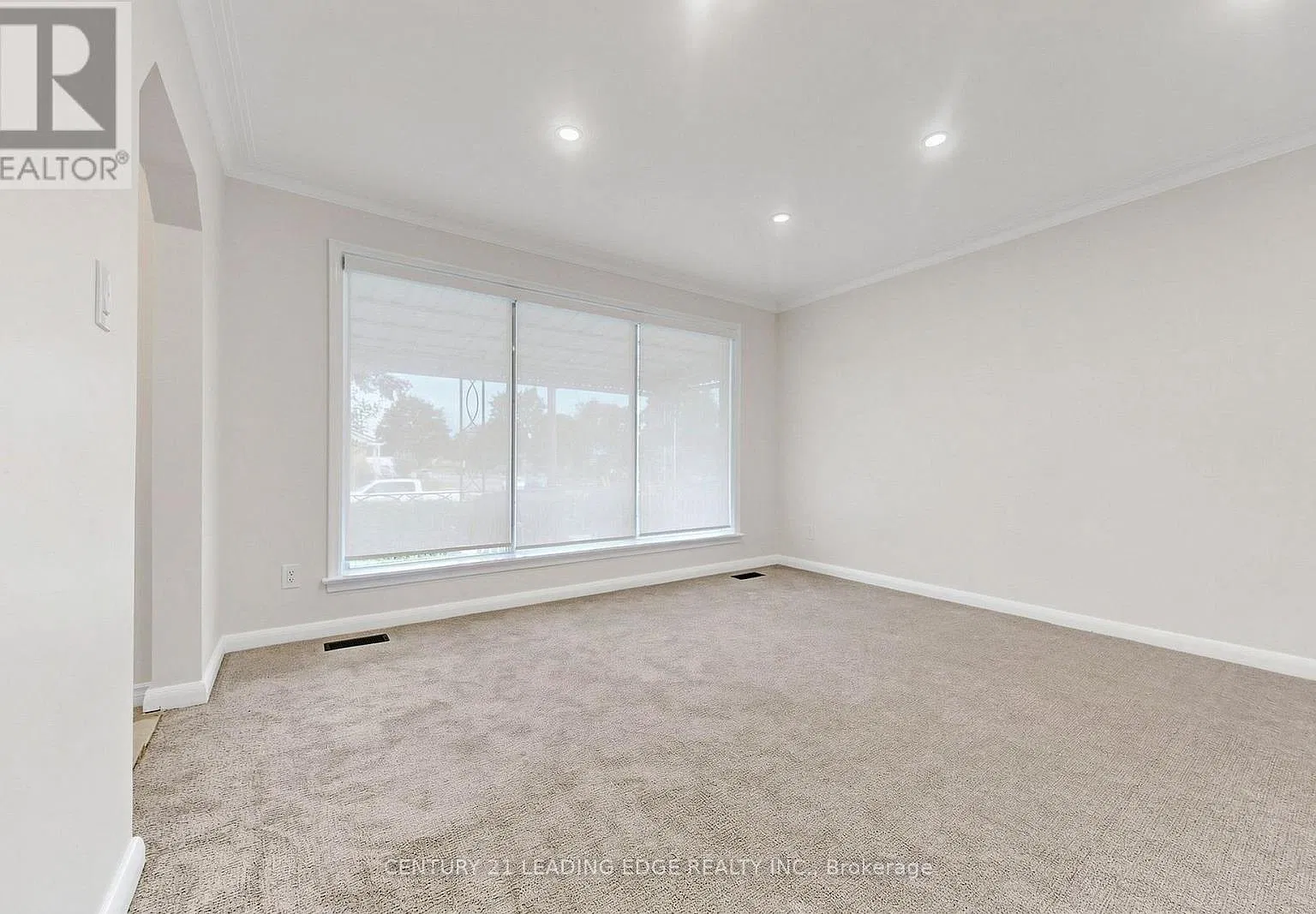 15 Maretta Ave — Photo 3