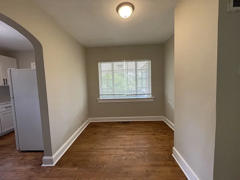 3873 S Amherst Hwy — Photo 6