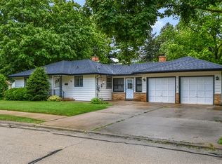 29 W 14th Ave, Naperville, IL 60563