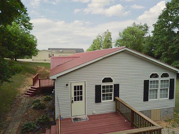 2nd image of 146 Rose Cir