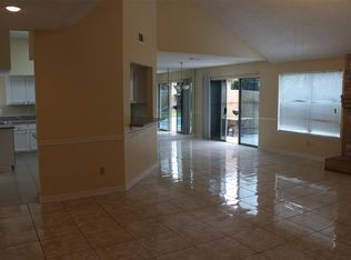 13039 Meadowline Dr, Houston, TX 77082