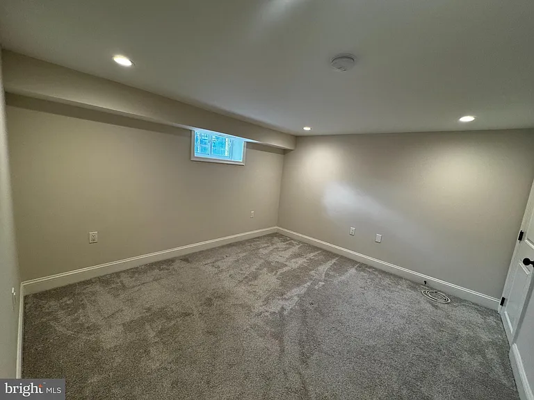 513 Whittier St NW — Photo 20
