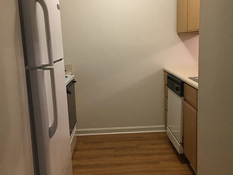 92 Beale Rd #6 — Photo 4