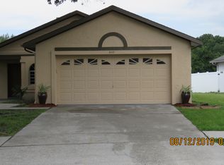 6121 Crickethollow Dr, Riverview, FL 33578