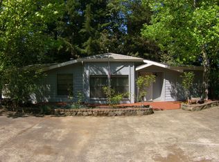 130 Hillcrest Way, Willow Creek, CA 95573