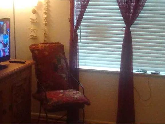 4th image of 750 Pennsylvania Ave APT 10