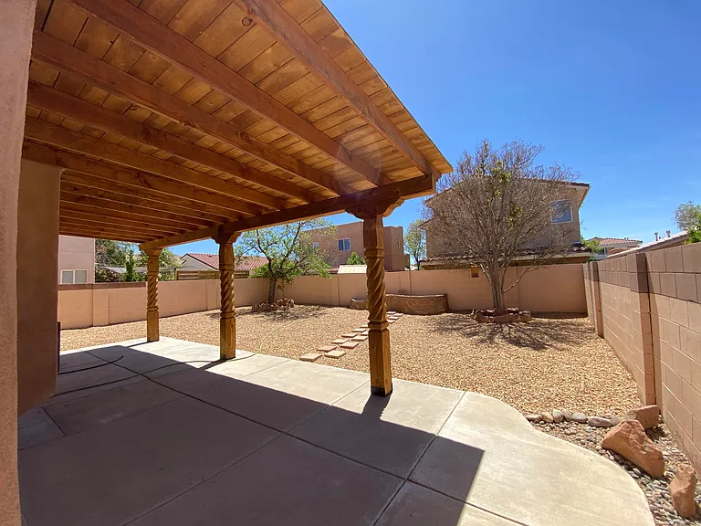 1412 Stone Canyon Rd NE — Photo 46
