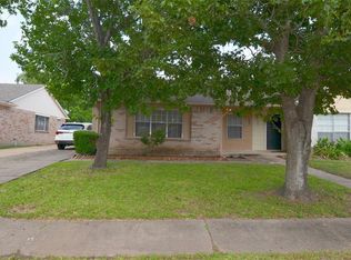 9611 Wellsworth Dr, Houston, TX 77083