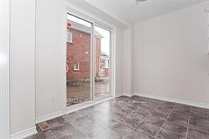 5th image of 369 Falling Green Cres