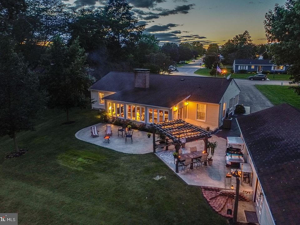 347 Lake Como Cir, Smyrna, DE 19977 Zillow