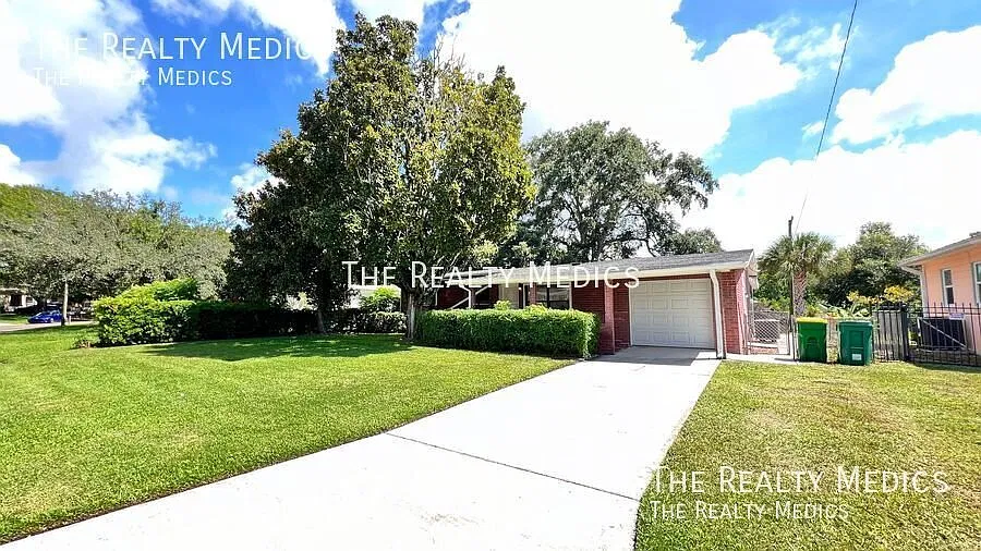 1320 Audubon Dr