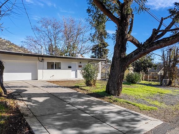 3rd image of 6808 Keeling Avenue