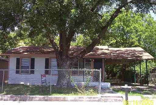 1st image of 562 N SAN DARIO ST