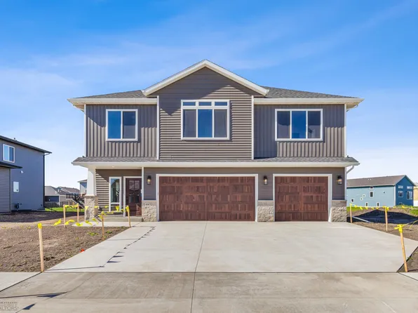 4872 Hampton Cir S, Moorhead, MN 56560