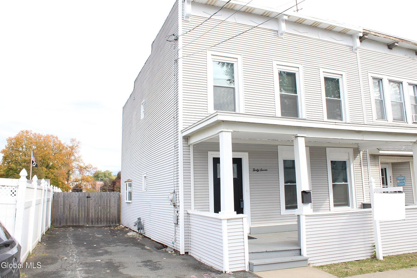 1st image of 47 Chestnut Street