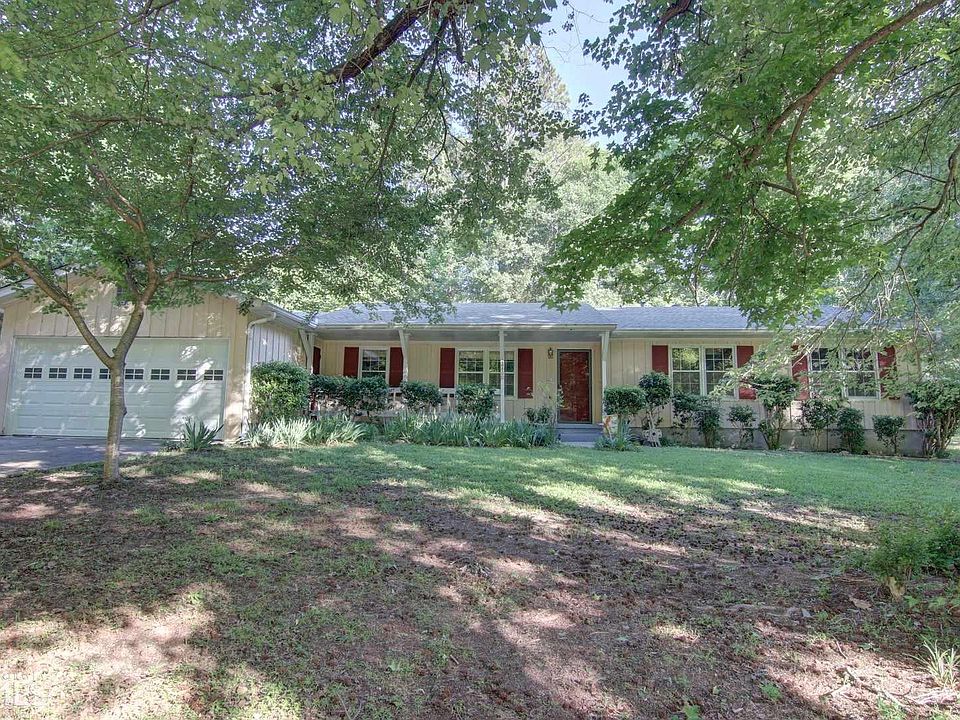 1st image of 2400 Amberbrook Dr SW