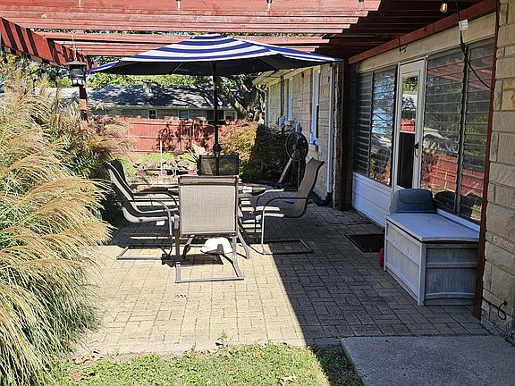 5th image of 4220 S Eaton Ave